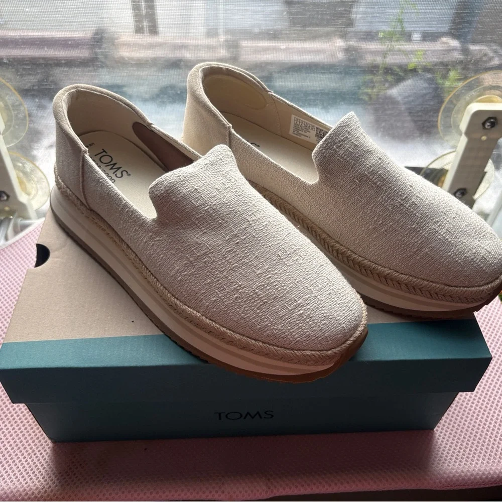 Toms Jocelyn Slip-On Espadrille in Cream - Picture 1 of 7